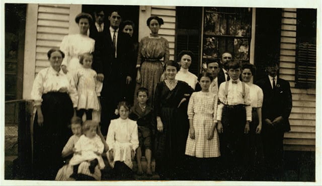 Where to Find Old Family Photos and Portraits Online