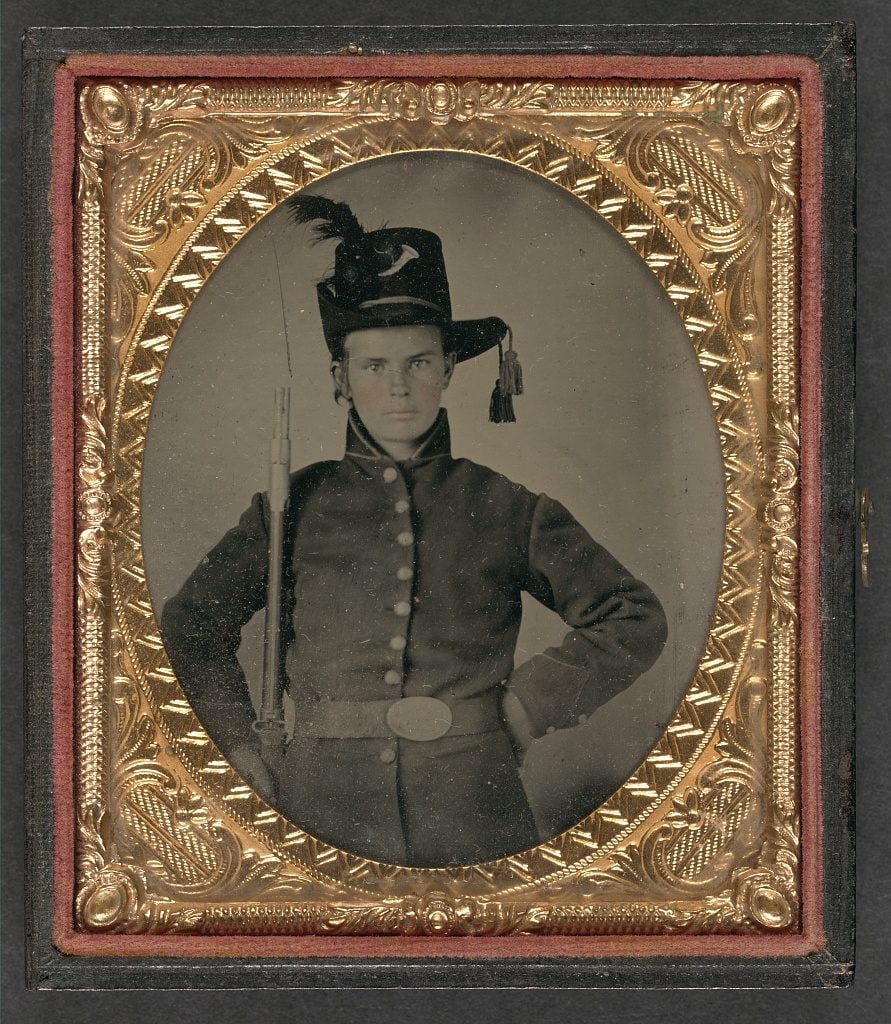 Offline Genealogy Reserach Help, Civil War soldier tintype